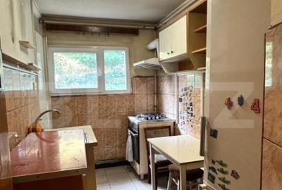 Apartament de vanzare, 3 camere, 65 mp, etaj intermediar, zo - 6