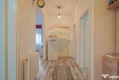 Apartament cu 3 camere decomandat în Sânpetru - 9