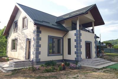 Casă cu 5 camere cu Teren 1500 Mp în Pârscov - 4