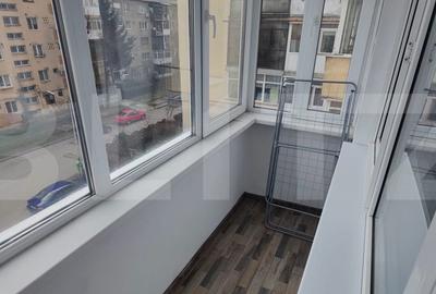 Apartament cu 3 camere în Micro 9