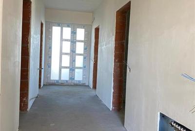 RECO Casa  in  Paleu cu 3cam - 8