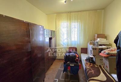 Apartament 3 camere, etaj 3, centrala proprie, zona Circumvalatiunii - 8