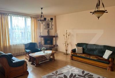Casă individuală cu 8 camere în Sâncraiu de Mureș