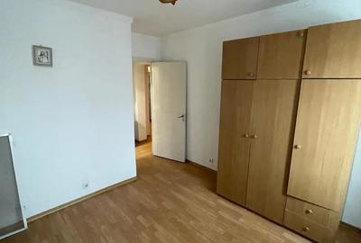 Apartament cu 3 camere decomandat în Central - 4