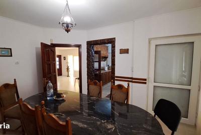 Casă cu 4 camere în Central - 17