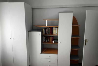 Apartament cu 3 camere decomandat, mobilat în 13 Septembrie - 2