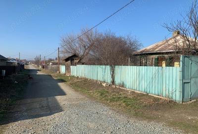 Casa cu poten?ial comercial in Grindu, jude?ul Ialomi?a - 18000 Euro - 4