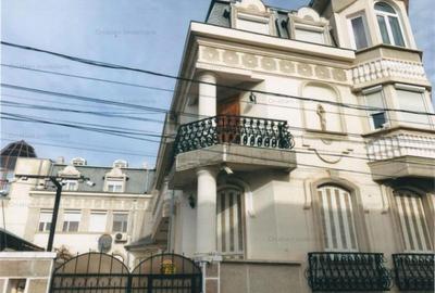 Casă cu 14 camere cu Canalizare în Apollo - 1