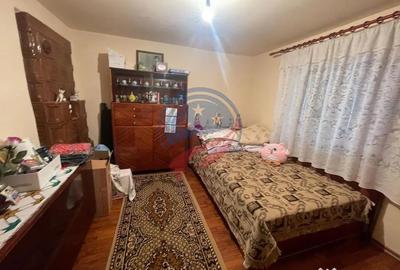 Casă cu 4 camere cu Teren 3500 Mp în Central - 4