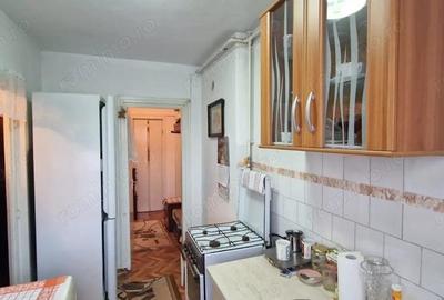 De vanzare apartament cu 2 camere in Aleea Carpati - 5