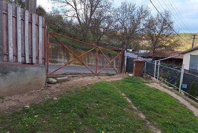 Casă cu 3 camere în Central - 8