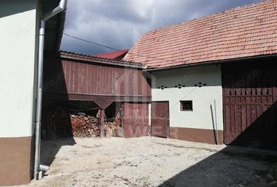 Casa tradi?ionala de vanzare in Fantanele- vedere superba spre munti - 14