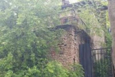 Casă cu 1 camere cu Teren 290 Mp în Petros - 6