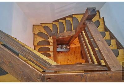 Casă cu 5 camere decomandat cu Teren 927 Mp în Hărman - 14