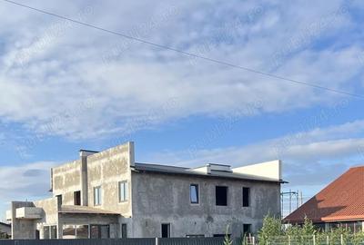 Casă cu 3 camere cu Teren 250 Mp în Vânători - 1