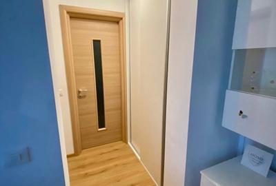 Apartament cu 2 camere semidecomandat în Tractorul - 2