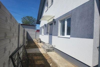 Casă cu 5 camere cu Teren 250 Mp în Central - 4
