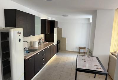 Apartament cu 2 camere decomandat în Colentina