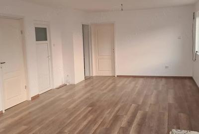 Casă cu Teren 350 Mp în Cojasca - 4