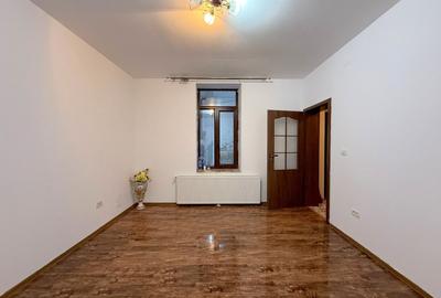 De vanzare apartament spatios cu 2 camere-zona Traian - 6