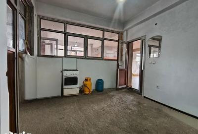 Spațiu comercial, de 706 mp, în Baia de Fier - 12
