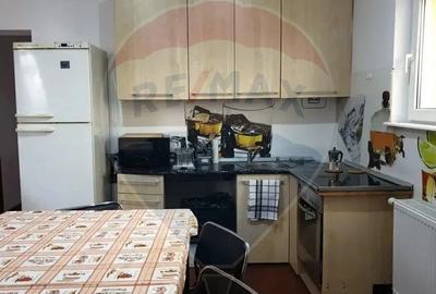 Casa cu 6 camere zona Intim - 3