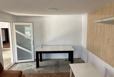 Casă cu 3 camere cu Teren 273 Mp în Palas - 2