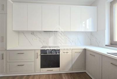 Duplex 5 camere, 3 locuri de parcare, Mosnita Noua