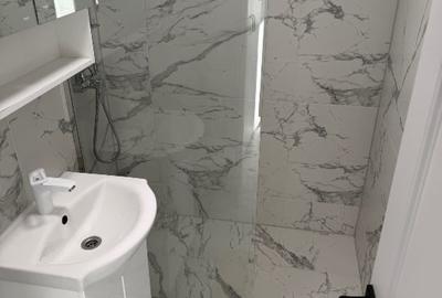 Apartament cu 2 camere decomandat în P-ța Victoriei - 2