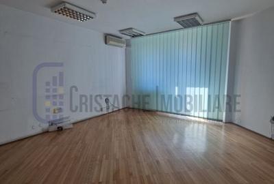 Birou 3 camere, decomandat, nemobilat, Națiunile Unite - 2