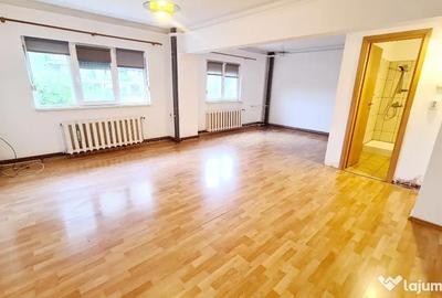 Apartament cu 3 camere decomandat în Micălaca - 2