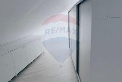 Casă cu 14 camere cu Teren 360 Mp în Central - 43