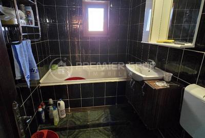 Apartament cu 3 camere decomandat în Podu Roș - 7