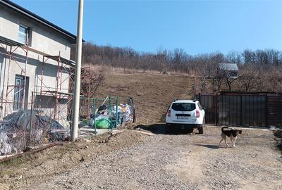 Teren Construcții intravilan de 910 mp, în Bârnova - 3