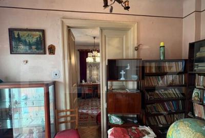 Casa de vanzare pentru renovare sau demolare zona pre - 13