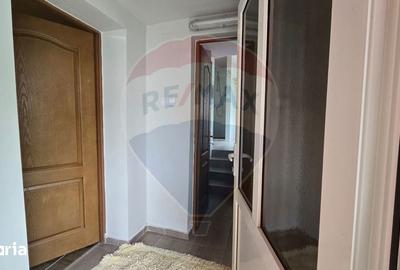 Casă cu 3 camere cu Teren 250 Mp în Central - 4