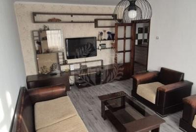 Apartament cu 3 camere decomandat în Cantacuzino