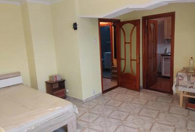Garsonieră decomandată în Brăilei - 4