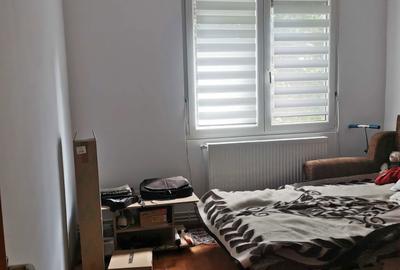 Apartament cu 2 camere decomandat în Carpați 1 - 3