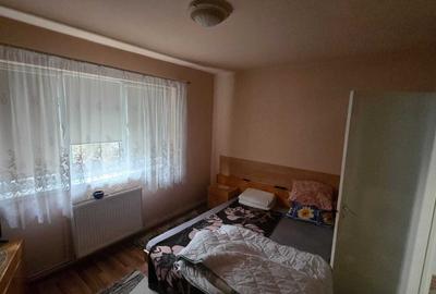 Apartament cu 4 camere decomandat în Central - 1