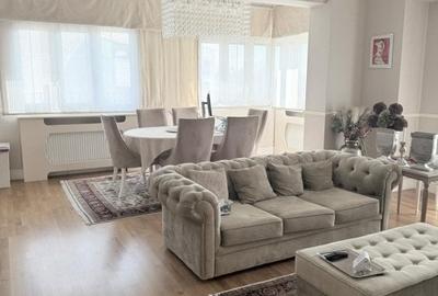 Apartament cu 3 camere decomandat, mobilat în Băneasa