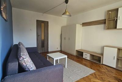 Garsonieră decomandată, mobilată în Complex Studențesc - 2