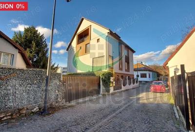 Casă cu 6 camere cu Teren 200 Mp în Central - 4