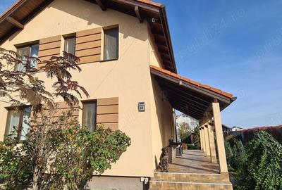 Casă cu 5 camere în Central - 8