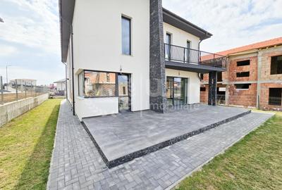 Casă individuală cu 4 camere cu Canalizare în Chinteni - 1