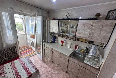 Apartament 3 camere decomandat de vânzare - Crângași A600 - 1