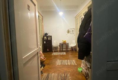 Apartament ultracentral Casa Alba 2 camere decomandat centrala termica Apartament ultracentral Casa Alba 2 camere decomandat centrala termica - 2