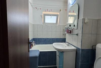 Inchiriez apartament 3 camere-zona Orizont-Bacau - 2