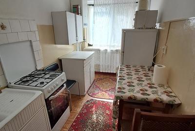 Apartament 2 camere Zona Capela Militara - etaj 2/3  - 53 mp - 8