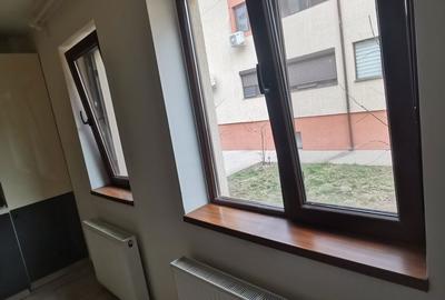 Apartament cu 3 camere decomandat în Dobroești
